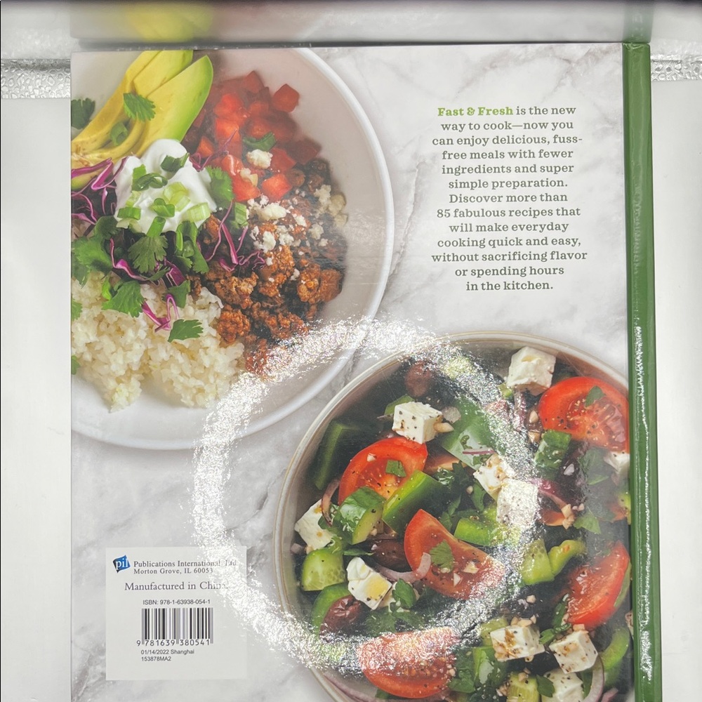 Fast & Fresh Recipe Book - Picture 3 of 3